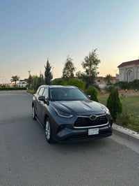هايلاندر موديل 2023 للبيع  ربع جاملغ و بنيد صبغ حادث موضح بالصوره  ماش...