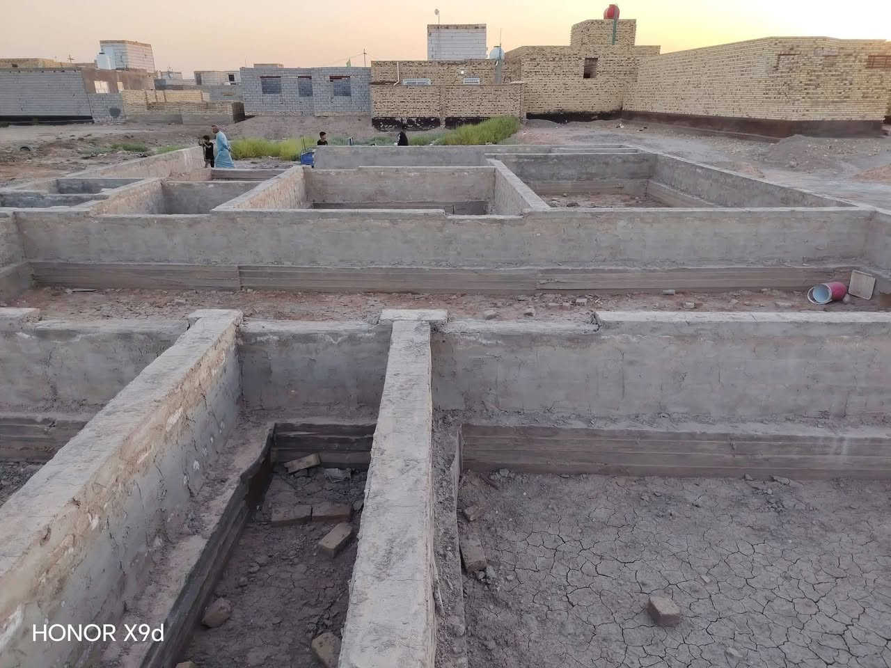 سلام عليكم
عرصه طابو زراعي سند 25 للبيع

المساحه 250م واجه 16م

بيه بتلو

العنوان الديوانية_الدغارة _هور الجبور _مجاور مجمع شارع 30
الاستفسار ***********
____________________________
او زيارة مكتبنا في الدغاره مقابل قائم مقاميه
مكتب عقارات الدغارة
أهلًا وسهلا بكم

نص مكتوب في الصور:
- HONOR X9d