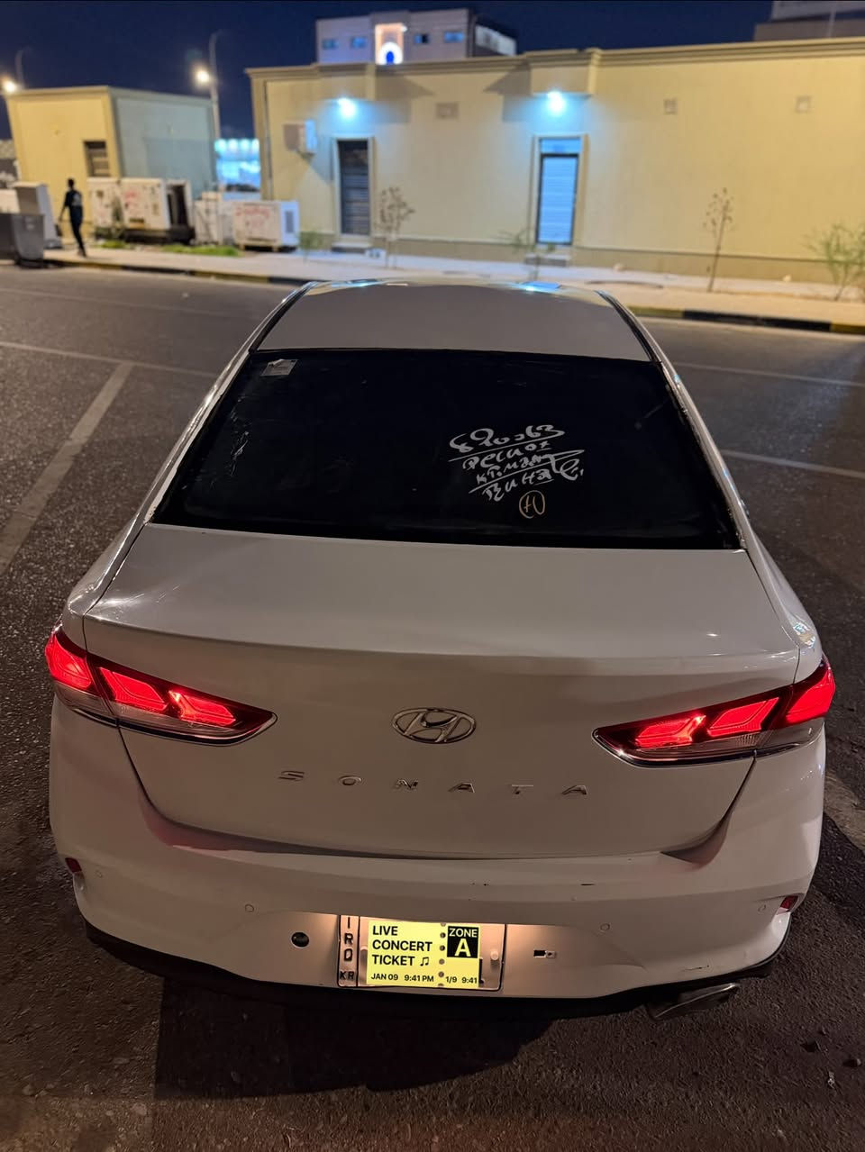 السلام عليكم
سوناتا موديل 2019 بانزين بانزين 
ادوات كصه جنطه متومه ارقام وسنويه انكليزي شمالي 
مواصفات حلوه 
شاشه وكامره خلفيه وحساسات خلفيه 
تدفئه وتبريد كشنات و تبريد قطعتين  
لد امامي وخلفي 
تحكم استيرن 
مري شفط ومنضومه زنون كامله
سياره جاهزه ع اخر حبايه 
كير مكينه وحداديه كفاله تبريدها ثلج 
مكاني البصره السعر والاستفسار متواجد ***********
