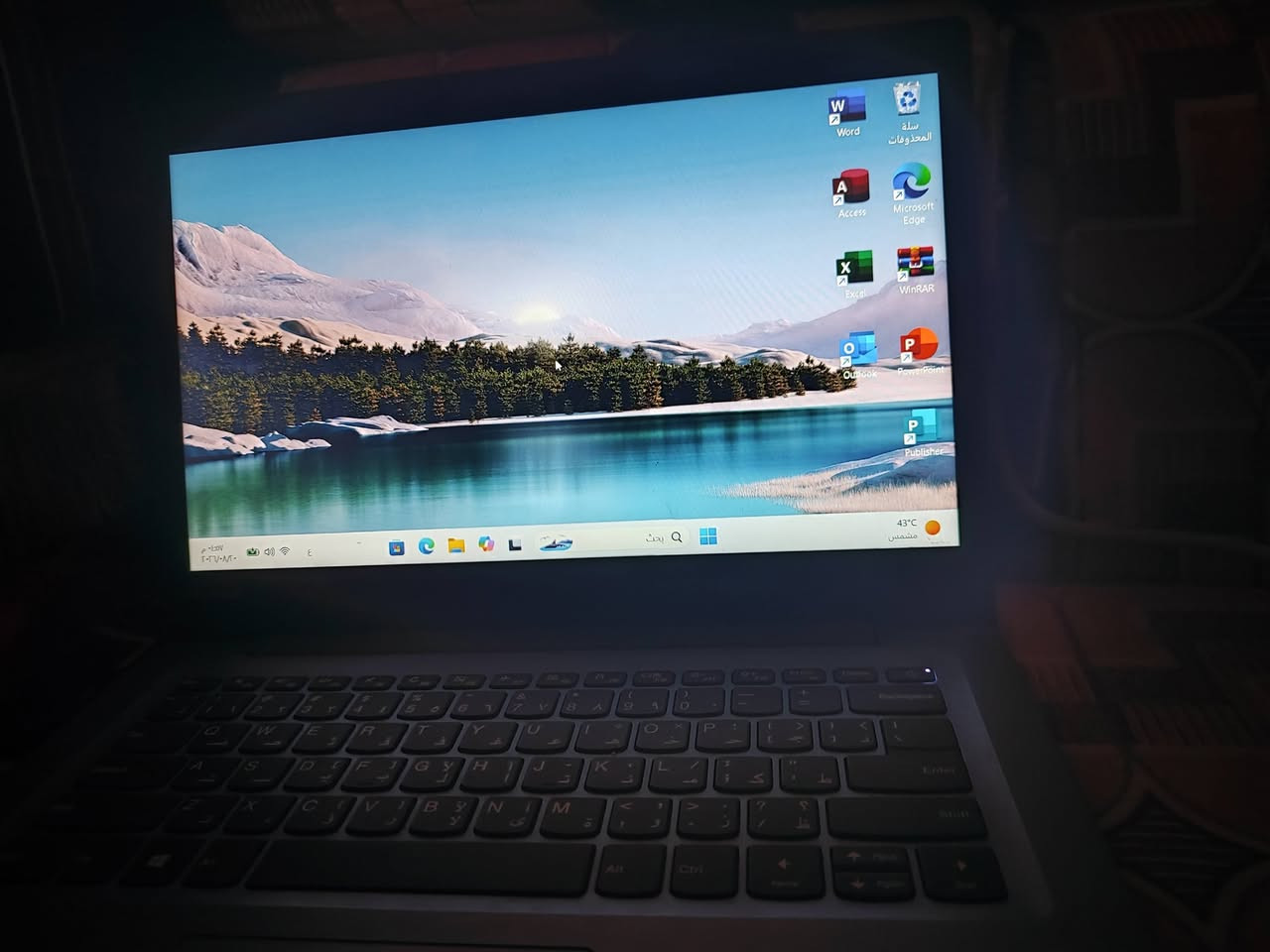 السلام عليكم
حاسبة نوع Lenovo 💻 للبيع نظيفة ومرتبة اخر اصدار windows 11 
اخر تحديثات حتى ميزات الذكاء الصناعي مناسبة للاستخدام المتوسط تصفح و دراسة و بحوث مناسب للموظفين والعمل المكتبي والطلاب 
السعر 200 وبيها مجال مكاني الناصرية 
رقم الهاتف ***********
