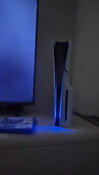 Ps5 slim  اوربي نظافة فووول كامل ملحقات ضمان سنة باقي ٧ اشهر سوفتوير م...