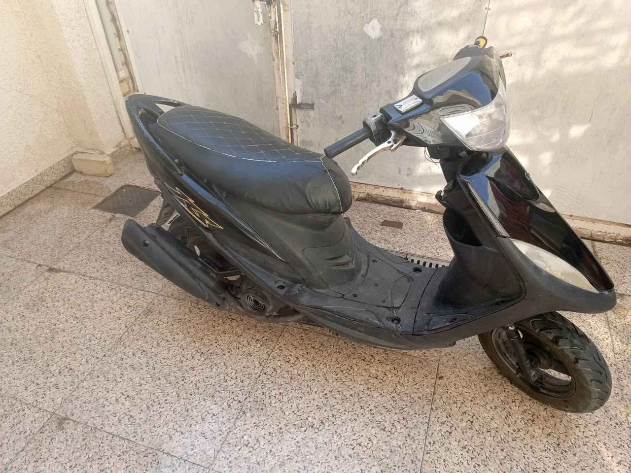 السلام عليكم دراجه للبيع ماكس عدله السعر 550  وبيه مجال العنوان مغربه *********** موجود واتساب مكلف بالنشر
