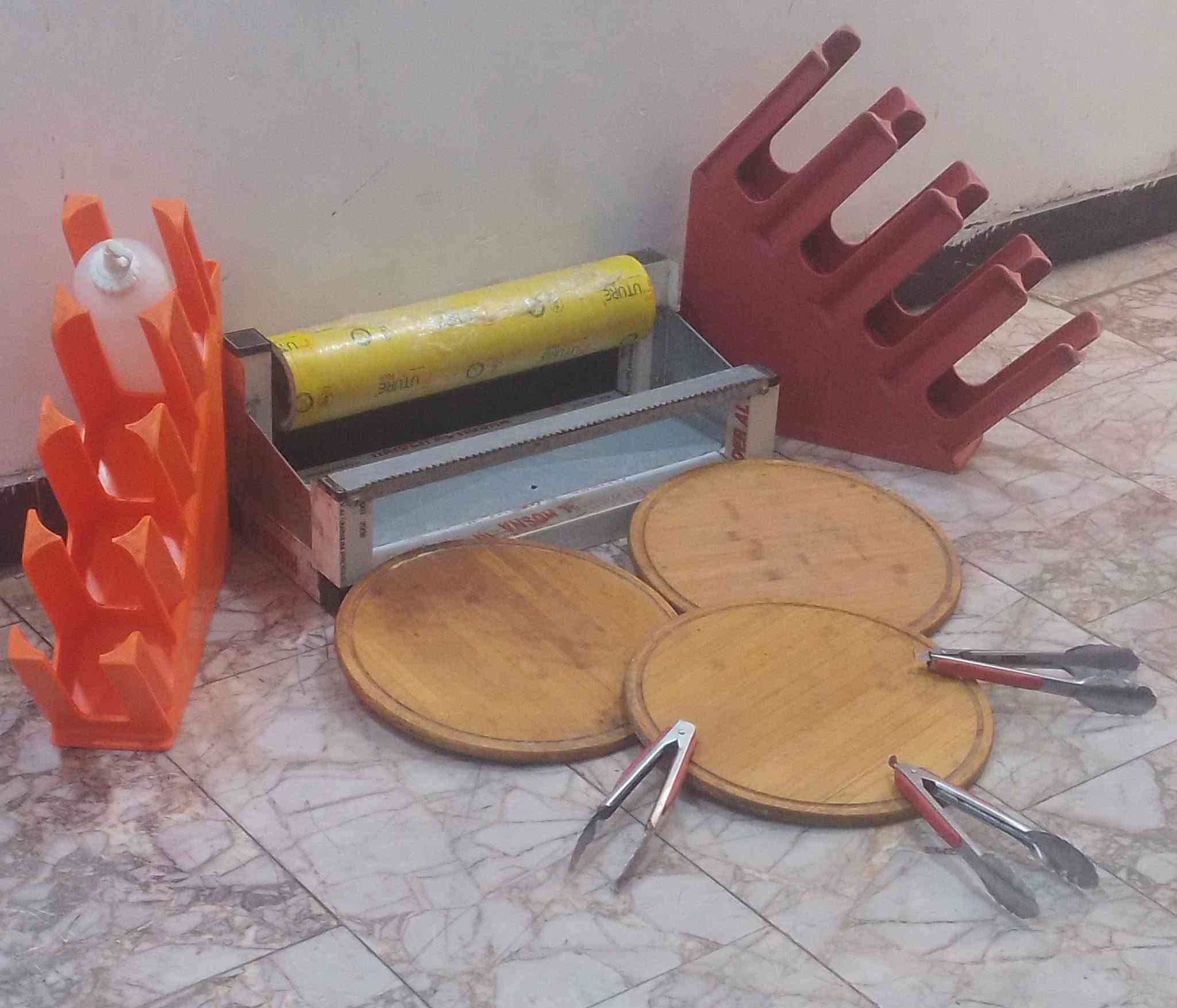 غراض مطعم نظيفات جدا...للبيع 
سعرهن كلهن ب  ٤٥  الف
بغداد الشعب ***********
للاستفسار اتصال واتساب أو رصيد...
اتصال فقط...لايوجد توصيل
