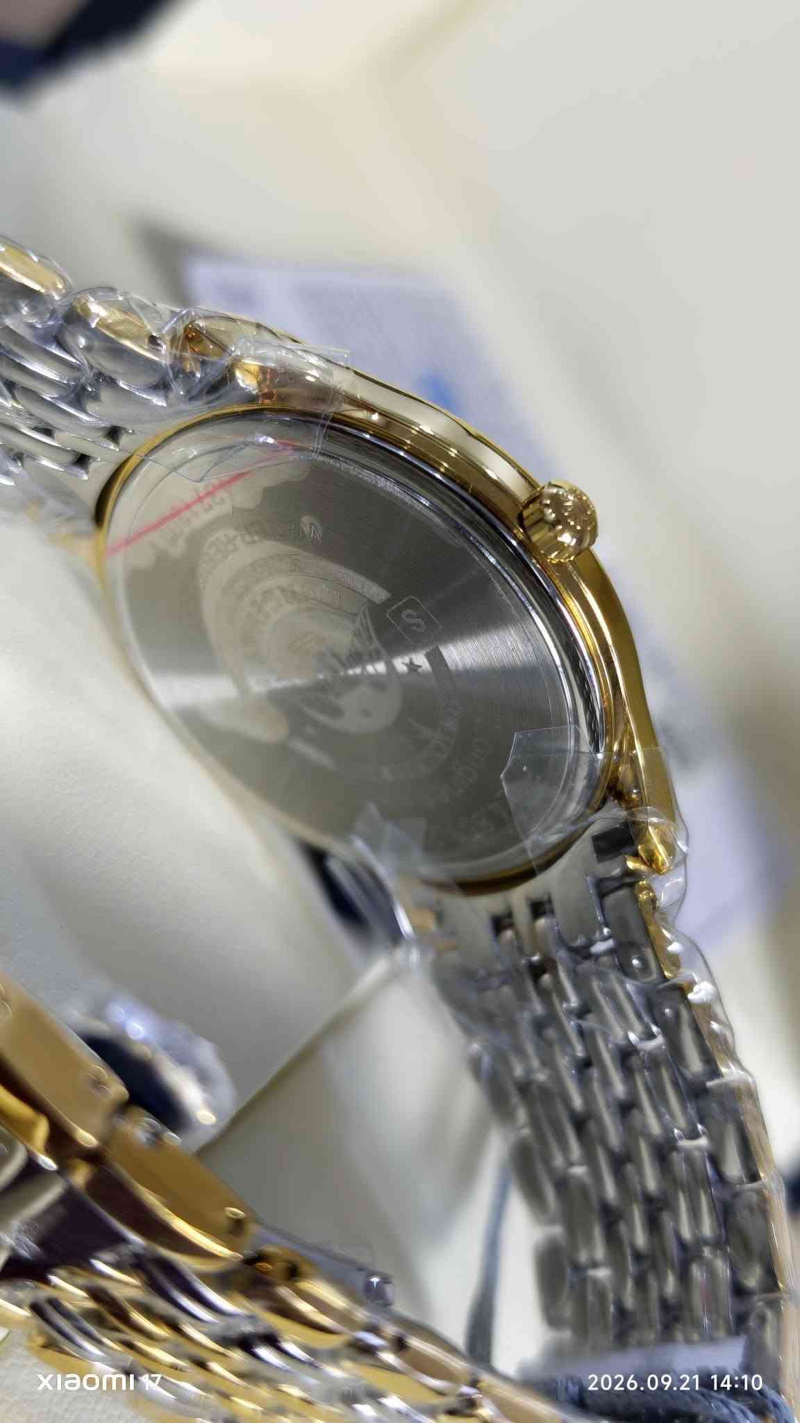Longines Lyre quartz 
ساعة لونجين لاير سويسري أصلي أصلي أصلي 
#كوارتز بطارية 
جديد غير مستعمل 
كامل ملحقات 
قطر 39.5
ارقام روماني 
#سعر 595 دولار 
***********
يوجد خدمة التوصيل
