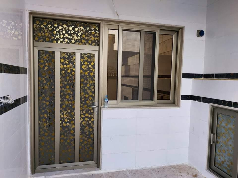بعض من نماذج الأعمال من الألمنيوم
يتوفر بيع بالتقسيط
معرض كاكه مروان ..💯 لكافة انواع الابواب القاصة والابواب الداخلية نوع عظم والمطابخ والشبابيك والمحجر
تصاميم عصرية تناسب ذوقك واختيارك مع تصاميم حسب الطلب *ضمان في المتانة والرصانة والقياس المناسب *امان عالي و مقاومة للعوامل الجوية #معرض كاكه مروان وجهتك الافضل لبيت استثنائي 🫰 العنوان : الديوانية -طريق الحولي -الجامعة -مجاور فيرست مول  من الساعة 8 صباحا الى 10 ليلا بأدارة  سجاد الخفاجي للتواصل :مراسلة الصفحة او الاتصال
واتساب ***********
