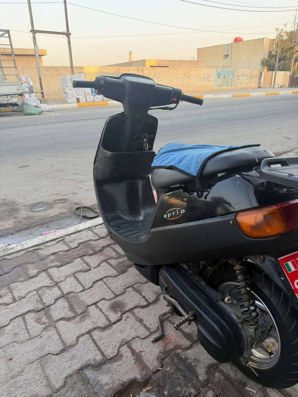 السلام عليكم بطه موديل2003مفتوحه مرا وحده
السعر350بيه مجال للشراي 
مكاني كربلاء طويريج 
***********
