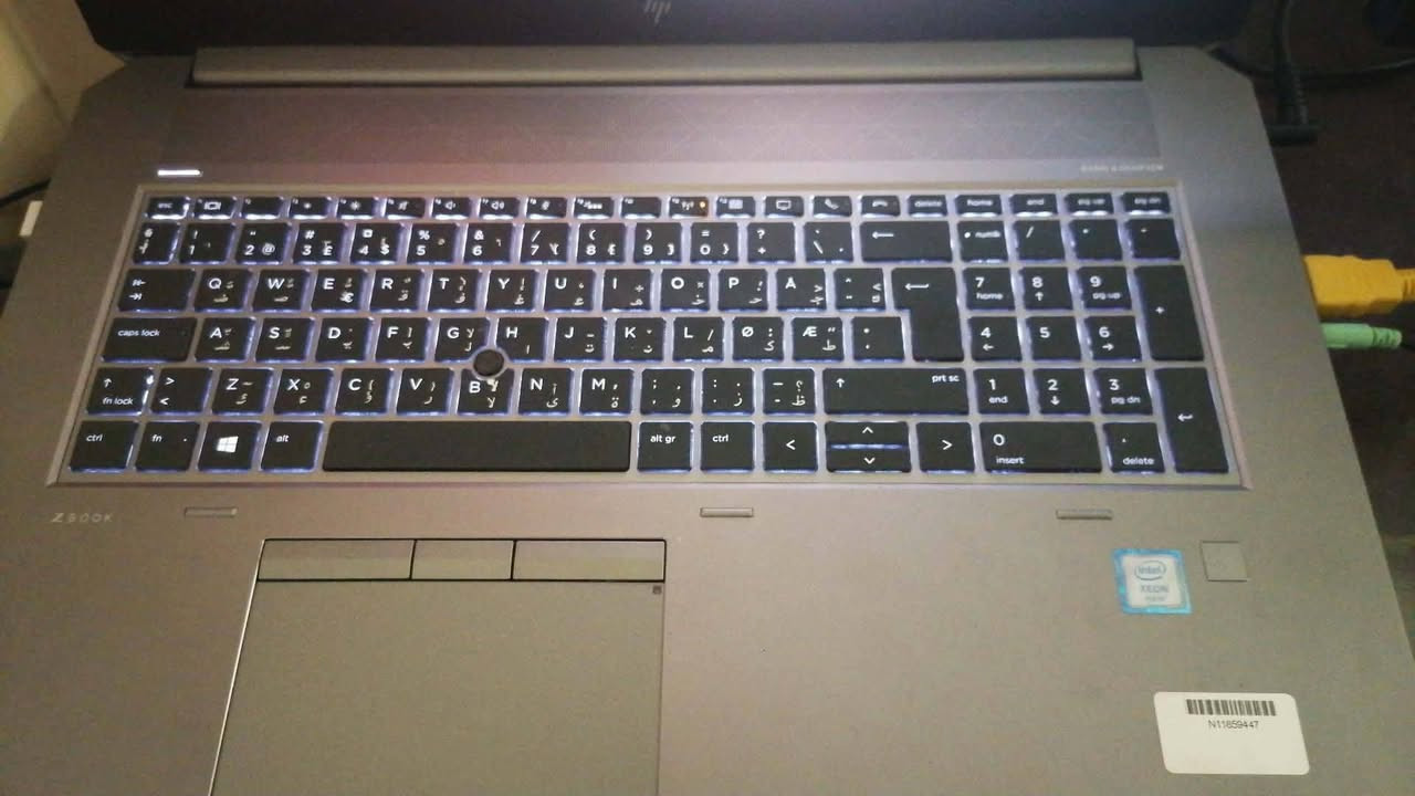 للبيع لابتوب HP ZBook 17 G5 - وحش المونتاج والتصميم
Workstation متنقل بأقوى المواصفات

المواصفات:
المعالج: Intel Xeon E-2176M الجيل 8 - 6 أنوية / 12 خيط 
          2.7GHz الى 4.4GHz Turbo
الرام: 32GB DDR4 2667MHz 
كرت الشاشة: NVIDIA Quadro P5200 16GB VRAM + Intel UHD P630
التخزين 512gb m.2 sata 
الموديل: HP ZBook 17 G5
الشاشة: 17.3 انش دقة الشاشة تدعم 4K

مخصص لـ:
مونتاج 4K / After Effects / Premiere / 3D Max / AutoCAD / Solidworks / Blender / برمجة / ريندر

كرت الـ Quadro P5200 16GB مهيأ 100% للبرامج الهندسية والمونتاج. استقرار عالي وبدون كراش.

الحالة: نظيف جدا 
السعر: 700 بيه مجال للتفاوض او مراوس بحاسبة كيمنك قوية 
المكان: موصل 
للتواصل: ***********

