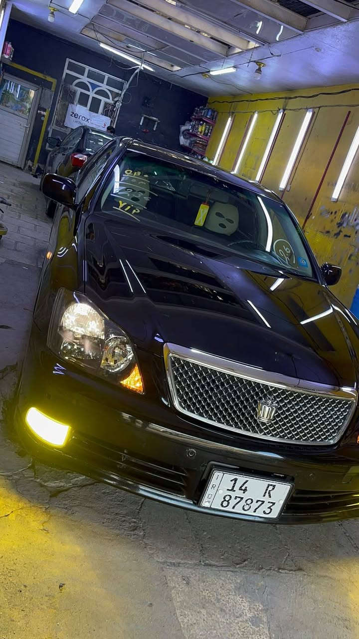 للبيع شاهينه قرار 48 رقم بصره نكليزي مميز 2004 قماره والباقي كفاله
شاصي 82
3 دكم فتحه
كشنات جلد +تدفئه 
بصمه وترحيب عند الاقتراب
وبعد بيها مواصفات 
علما السياره بيها تغير لون باليابان اصل بحري باليابان شرط الفحص
السعر 118 وبيها مجال اتصل وبخدمتك
مكان نجف الاستفسار ***********
