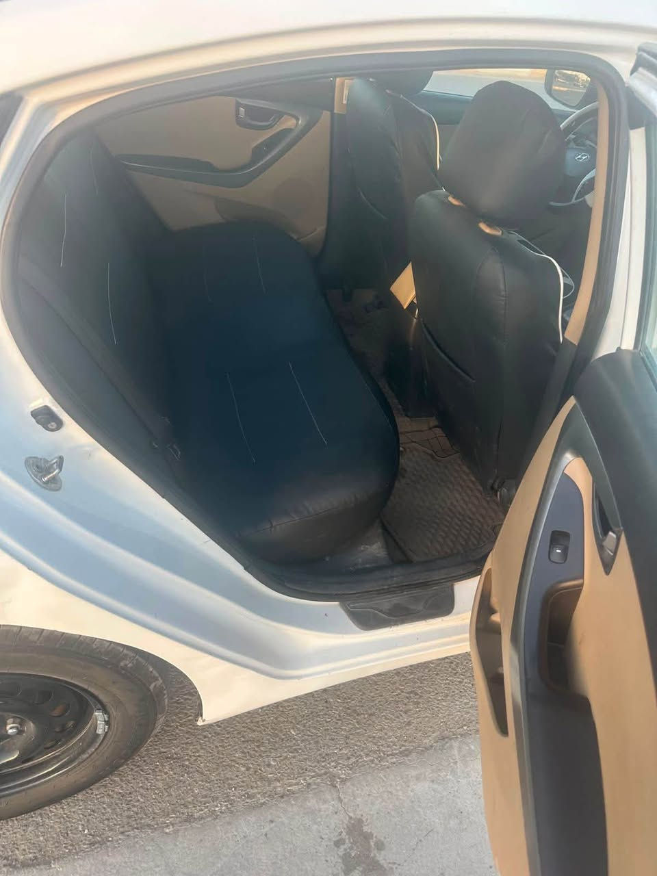النترا موديل 12 خليجي محرك 1800 رقمها بغداد باسمي بيها بنيد مبدل ورشات صبغ قليله سياره جاهزه من كل النواحي تبريد شغال صدر امامي خلفي جديد تخم تاير سعرها 96 وبيها مجال قليل مكاني واسط
للتواصل ع الرقم 
***********
