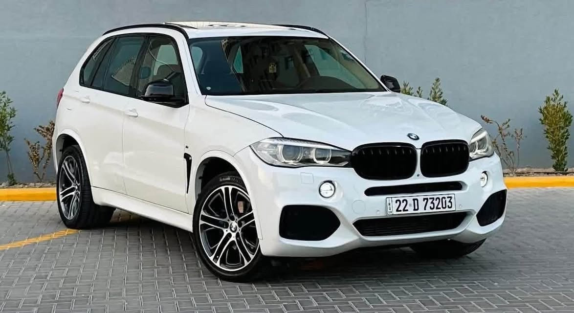 السلام عليكم
Bmw x5 n55  M package 2014 وكالة العروش
بيع او مراوس
رقم اربيل مع تضليل امريكي اصلي بي كتاب من مرور اربيل صالح لمدة سنة 
محرك 6 سلندر تيربو 
اعلى مواصفات ب فئتها ماشية 170 km
بدي كت M بلاد و اكزوز M 
داخل قرميدي كشنات خزن ميموري كهرباء
عداد دجيتال متغير حسب مود القيادة
كامرات و حساسات 360
4 ابواب شفط مع الصندوك
انارة داخلية متغير 
اوتو هولد مع هاندبريك كهرباء 
كار بلي و اندرويد اوتو
ادابتف لايت متحرك
بالاضافة الى المواصفات الباقية 
سيارة جديدة اي نقص ماكو اي مسج اعطال ماكو صدر جديد باتري جديد تشغل وتطلع مابيها مصرف ولا دينار
بيها قطعتين صبغ باب عكس السايق و ربع البنيد 
السعر 215 وبيها مجال الشراي بي خير ويدلل
مكانها بغداد زيونة او حي الحسين 
***********

