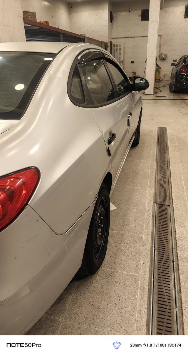 🚘 النترا خليجي 2007 للبيع
🔹 محرك 2000
🔹 الكير والمحرك جاهزين
🔹 تايرات جديدة 🛞
🔹 منظومة تبريد جديدة ❄️
🔹 كلشي موضّح بالسونر
🔹 صور السونر موجودة بالمنشور 📸
💰 السعر: 95 
📞 للاستفسار: ***********
