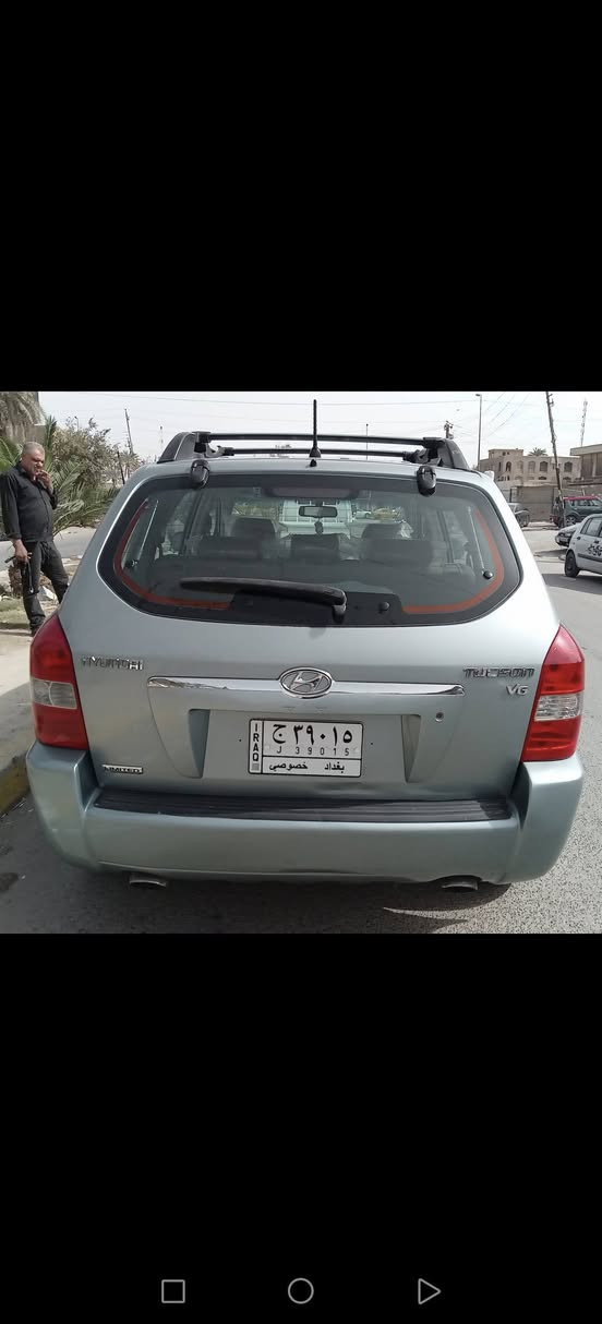 السلام عليكم
للبيع فقط توسان 2007 وارد امريكي محرك 6 سلندر 2700 حادثها فقط بنيد طاير على الجامة الامامية السيارة مكفولة من اي حادث كلها على وضع الشركة وعلى ايدنا من ساعة دخولها العراق السيارة لمتدد فول مواصفات سلايد روف كشنات جلد تدفئة كشنات داخل بيجي تبريد شاشة ولمس كروز سرعة وكلة شغال تبريد وتدفئة شغال وممتاز جدا شاشة وكامرة خلفية محرك وكير وصدر ممتاز ومكفول بيهة قطعتين صبغ بدون حادث السيارة باسمي وتحويل مباشر مكان السيارة بغداد البلديات للبيع فقط اعتذر عن المراوس السعر 90$ للأستفسار 
 *********** بي وات ساب
 *********** اتصال رصيد
تحياتي
