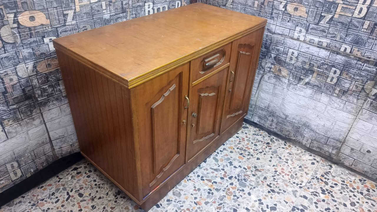 بوفية • نظيفه • متر ونص