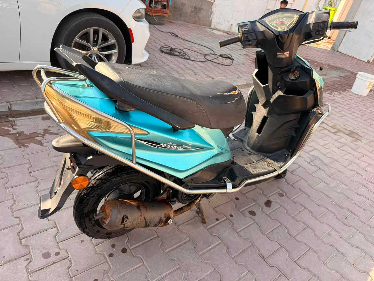 السلام عليكم لبيع سكنس صيني محرك 150 شغاله نكره سلف كهربائيات لايت عالي ناصي شغال السعر 400 وبيها مجال لشراي العنوان الديوانيه الحمزه الشرقي *********** مكلف بل نشر
