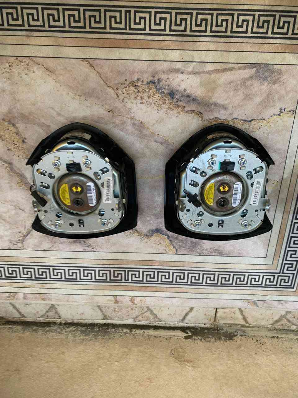 للبيع غراض جورني اصلي تفصيغ مال كصه اسعار جوه سوك اتحدئ هذا سعر
1.. زوج بكلايت جورني تفصيغ ترهم على جميع موديلات سعره زوج ب ( 100 الف) 
2.. مرايه دوج جورني اصلي تفصيغ مال كصه كاملن سعر زوج ب ( 80 الف) يوجد تك هم 
3.. كبسوله ارباك كاملن بس تشد على سياره مال كصه سعر تك ب ( 35 الف) 
4 .. دكم تبريد جورني ابو رام مال تفصيغ سعره ( 55 الف) 

5.. للاستفسار راسلني خاص اوو اتصل بهذا رقم واتساب موجود بيه 24 ساعه 
***********
يوجد توصيل للجميع محافظات العراق
