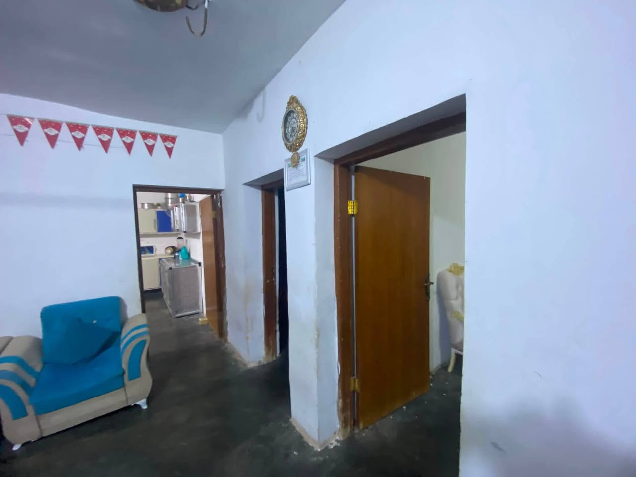 � دار للبيع
📍 الموقع: 5كيلو حي الزيتون التجاوز، بموقع جيد وبعيد عن سكة القطار.المساحه300

🔹 مواصفات الدار:
▪️ غرفتين نوم
▪️ مطبخ
▪️ صالة
▪️ ديوانية
▪️ ترك في جانب وخلف البيت
▪️ صحيات خارجية

📑 الدار مقدَّم بيها استمارة للتطويب

💰 السعر: 30 مليون دينار عراقي
💵 وبي مجال

📞 للاستفسار والتواصل ***********
