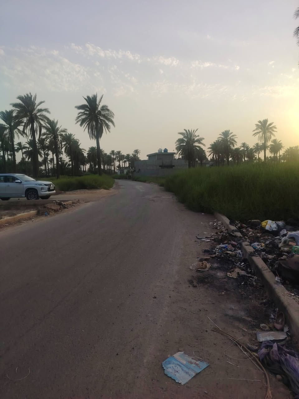 قطعه ارض للبيع ٣٠٠ متر واجهة 9  نزل 31 شارع أبو طاوة *********** سعر ٩٣

