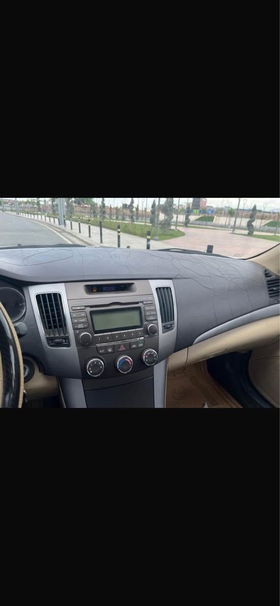 سوناتا ٢٠١٠ • بدون صبغ • ماشية ١٧٠ الف