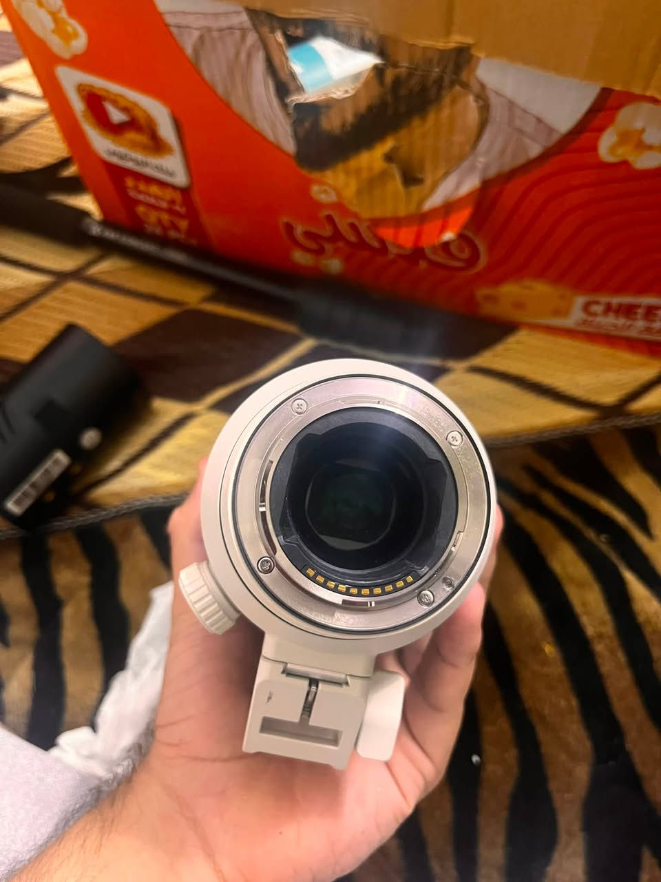 السلام عليكم عدسة سوني 70-200 GM نظافتها 100‎%‎ مستخدمه 5 مرات فقط
سعرها مليونين و400 بيها مجال بسيط للشراي

مكاني بغداد رحمانية الجعيفر ***********
