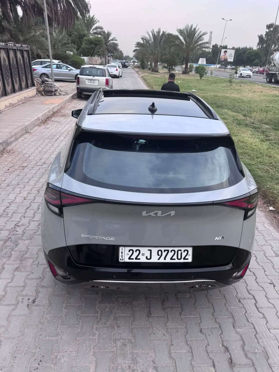 السلام عليكم
سبورتج ٢٠٢٤ 

سمنتي بلاك ديشن 

بانوراما

خليجي رقم اربيل 

كشن زيتوني 

تدفئه كشنات 

رادار 

اوتو هولد

شاشه كاربلي

صندوق كهرباء

هزه وفحص جديد 

بيها bdr وتكحيل بالجاملغ والباب الامامي موضح بالصور

مكان السياره الكاظميه

السعر 20900 وبيها مجال جدا بسيط
