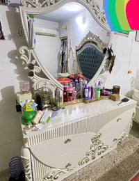 غرفه اخشاب • للبيع