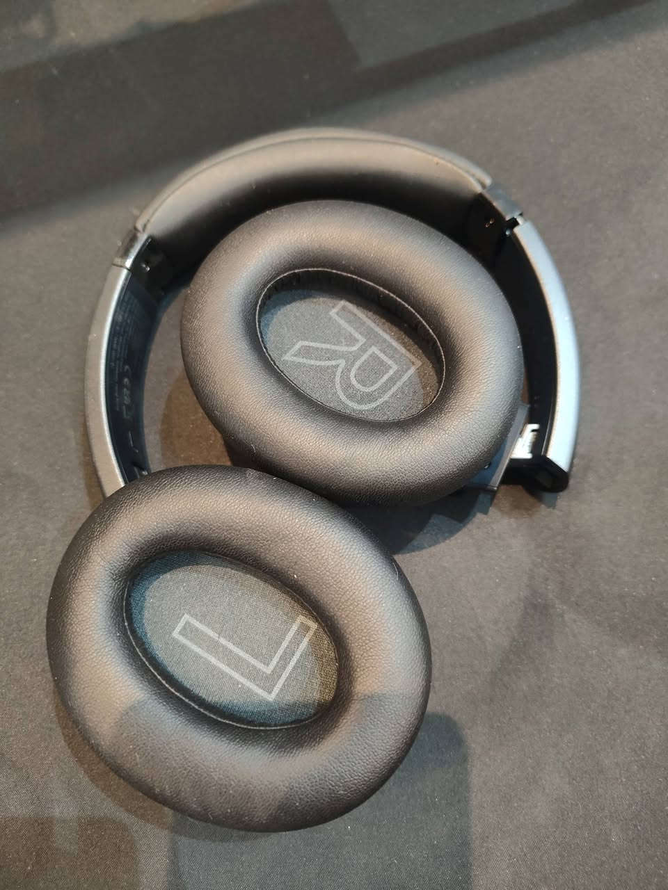 Soundcoure q20i.  30الف 
Soundcore Q20 30 الف
Life q30.  40 الف
Space one 60 الف 
Q45. 70 الف 
التواصل: ***********
