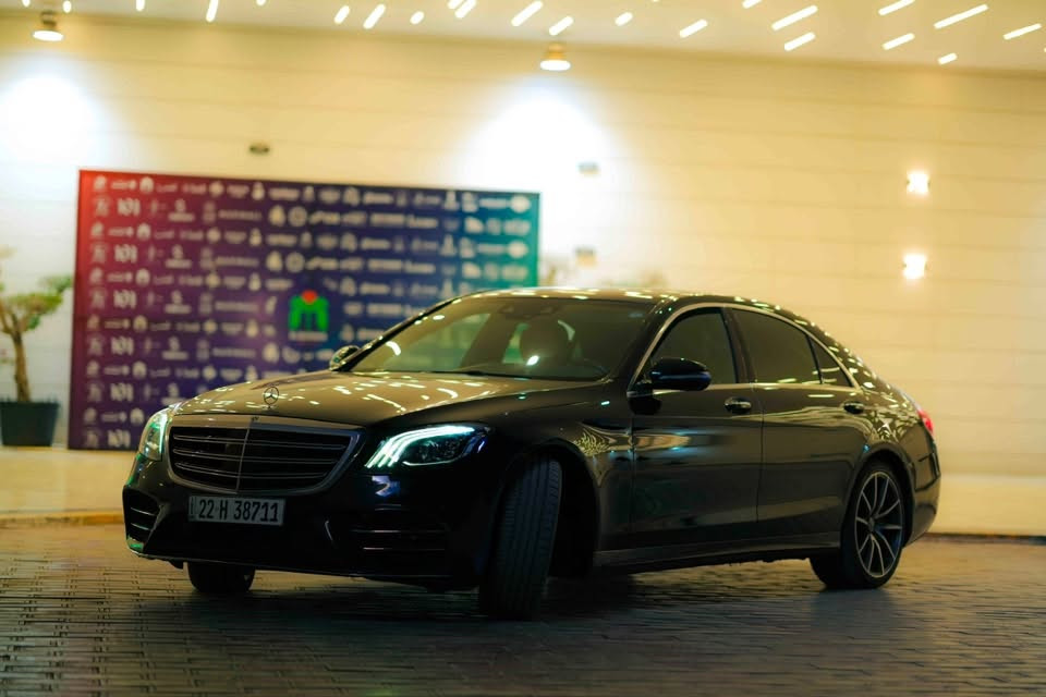 السلام عليكم ورحمة الله💕
🚘 للبيع | Mercedes-Benz S500 2018

مرسيدس S500 موديل 2018  
🔹 رقم أربيل  
🔹 لون أسود 🖤  
🔹 باب طويل Long  
🔹 سقف بانوراما كامل على طول السقف 🌌  
🔹 ثلاث فصوص  
🔹 بصمتين  
🔹 إضاءة ترحيبية ✨  
🔹 جكات  
🔹 مواصفات فخمة وتجهيز مميز

سيارة فخمة ومرتبة، ومواصفاتها تميزها عن باقي الـS-Class.  
الفحص خير دليل، والجاد يتفضل.
للتواصل ***********
