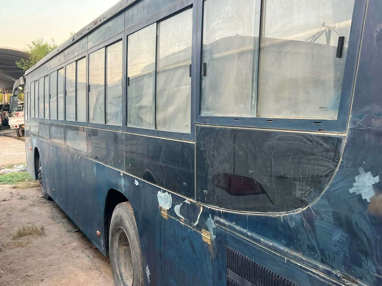 سلام عليكم 
باص جاك 43 راكب مال مزاد  وزارة داخليه 
كير ومكينه كفاله كتاب مزاد بسمي اسويلك وكاله وانته ترقم 
سياره شركه عامه معفيه كمرك ورقم فقط رسوم رقم 
مكان سياره كربلاء 
سعره ب65 وبيه مجال بسيط 
***********
