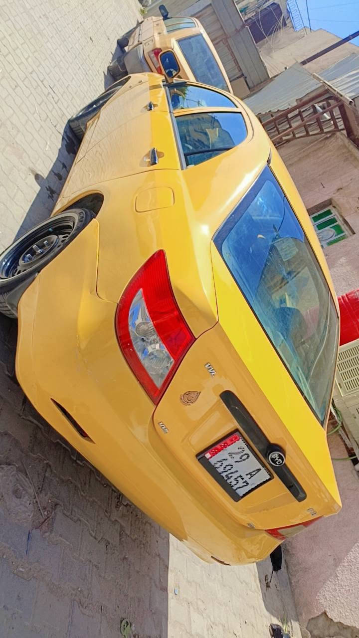 سلام عليكم بيوايدي 2019 رقم انكليزي باسمي تحويل ثاني يوم السياره متجايه بدون فتح اي برغي بدون دواخل ومصلحه وراجعه جديده كشنات جلد عنواني بغداد الجديده للاستفسار *********** السعر 52 وبيهة مجال
