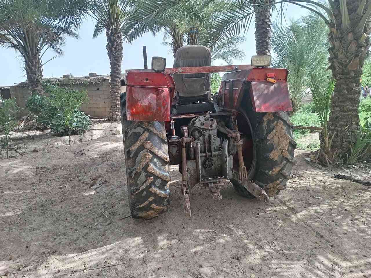 عنتر ثمانين البيع جاهزه حجم ١٢١سته سلندرموديل٨٩ مكان ديالى محرك وكير وهدراليك كلشي شغال وسلف سعر ٧مليون ونص وشراي تعال خاص الستفسار ***********
