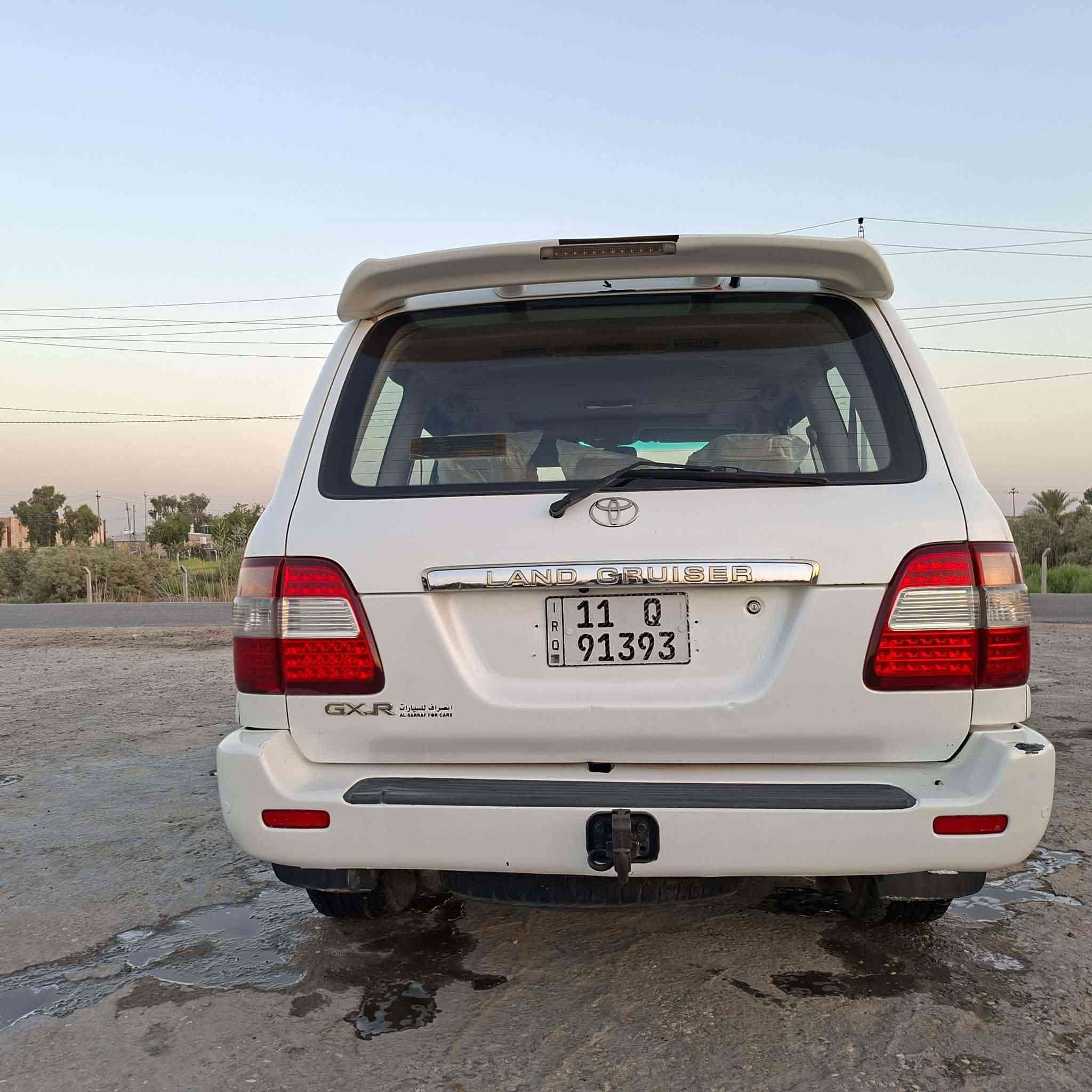السلام عليكم
لاندكروزر موديل ٢٠٠٧ GXR
محرك 6 سلندر 
كير اوتوماتيك 
٣ قطع تبريد 
فتحه بالسقف 
نظام  DVl Lok
نظام APS 
'السياره احلى من الصور تراي كلش حلو 
السياره بيهه جاملغ لايمن ونص البنيد  بدون دواخل 
مكاني الديوانيه 
السعر  ١٤٨ وبيهه مجال قليل حك الجيه 
***********٣ ابو عبدالله

