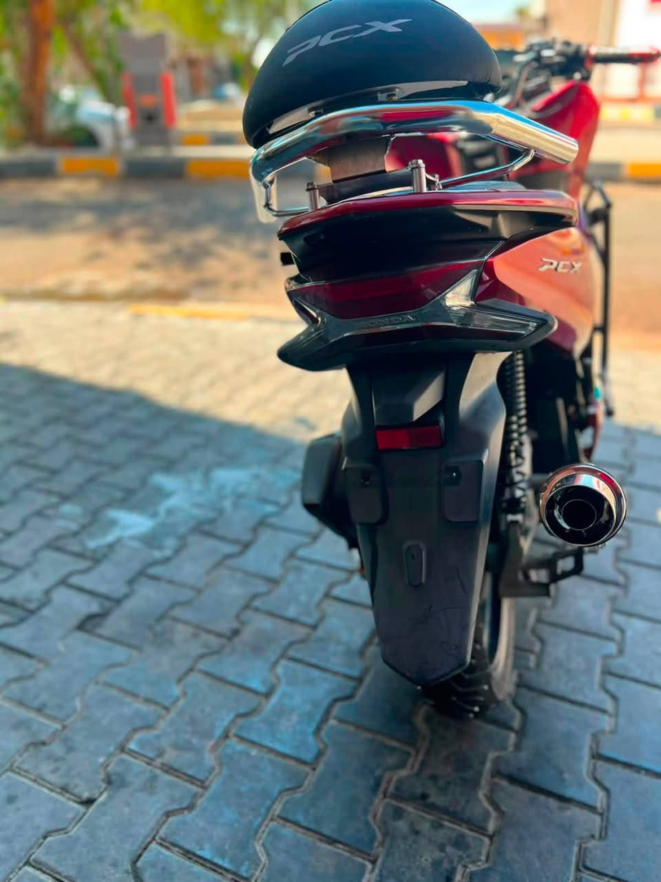 سلام عليكم
دراجهpcx
جيل الثالث 
كوري 
دراجه مكفولة 
بصمه 
صالنصة اصليه 
سعر دراجه 1900
تجي تفحص وتشوف بعيونك 
عنوان شارع حيفا 
***********
