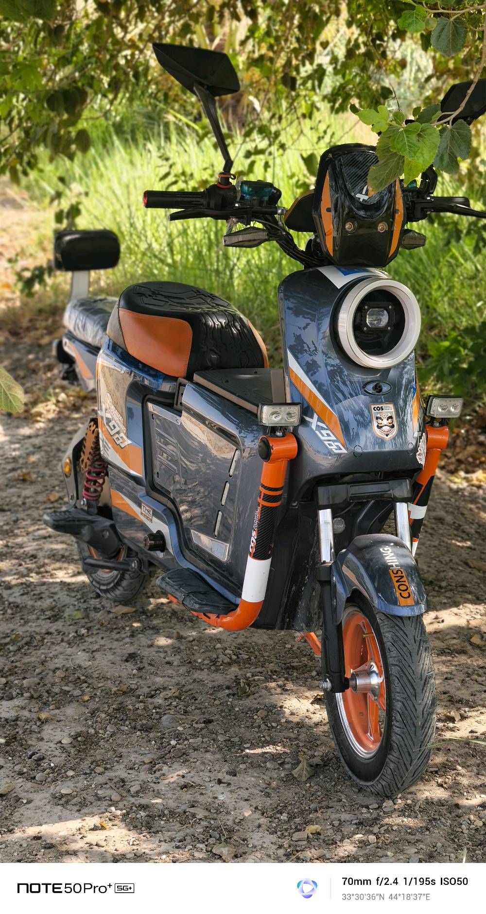 السلام عليكم 🛑
🛵دراجه شحن x900 
موديل 2026
💿تايرات جدد جوبلس
الدراجه ام الصندوك الوسطي الجبير وبيها 
⚡ملف 2000 نحاس 
🦾سرعه ٩٩كم.س
🔋٥ بطاريات كبار 
🪉جهاز انذار لمنع السرقات
 بصمه عن بعد وتشغيل بصمه بلدراجه ونشرات داير مدايرها ملاعيب العيد ومنضومه زنون عدسه وبيها نظام بك R🛑 وشاشه اعطال 
الدراجه زلغ مابيها واحله من الصوره السعر 425 وبيها مجال للطيبين المكان بغداد بوب الشام