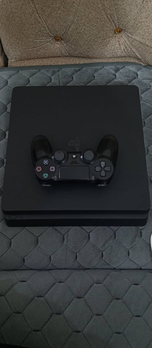 بليـ4 سلـم مهكــر نظــام 13.52 🎮
مـع يـد الأصليــة 
ولعـاب داخـل البلـي نظيـف جدا ✨
مـع دركسـون PXN V9 GEN2 جداً نظيـف كامـل🕹️
 گيـر 6 تبديــلات
 و 3 دواســات ستيـل 
هـــذا كـــله ✨
بـ300 بيـ مجالـ قليـل 😌
مكانـي كربــلاء
