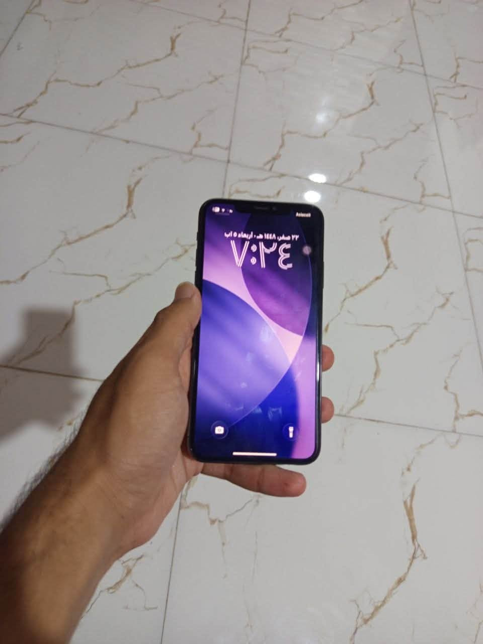 11 pro max  ذاكره الجهاز 256 بطاريه 82 مبدل شاشه تفصيخ  فقط باقي مكفول لمسها يخبلل سعر الجهاز 270      
 بي مجال حك الجية مكاني بعقوبه المفرك  
***********
