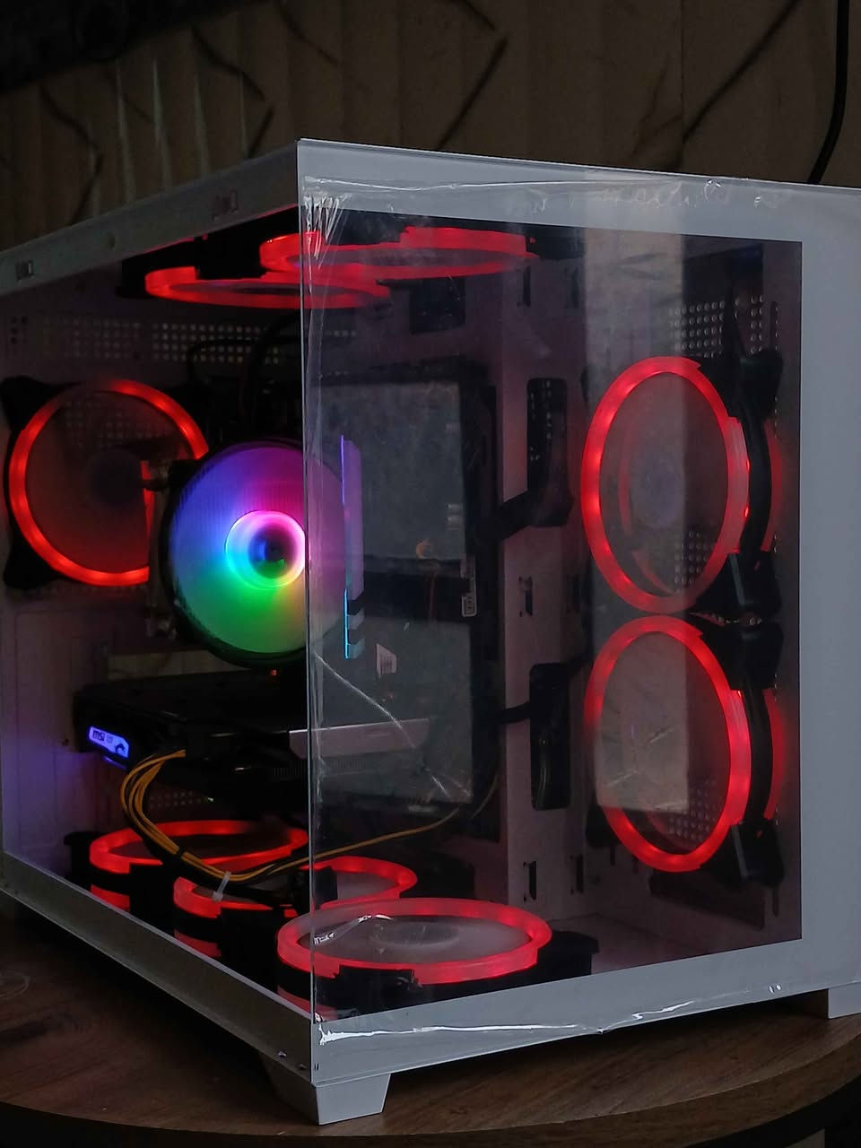 تجميعة للبيع سعر ٥٩٠ ااف
مواصفات 
R5 4500 box
Asus b450 a2 
Gtx 1660s msi gaming x
M.2 128g + hdd 500g
Ram 16g 2x8 rgp
Psu 600w aigo worior 
Case white 8fan argp 
كراتين القطع كلهن موجودات التجميعة كلش نضيفة 
مكاني بغداد 
رقمي *********** بغداد, العراق
