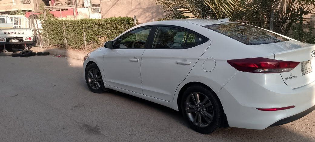 الانتر لبيع موديل18 وارد امريكا سيارة حيل نظيفة كير ومكينة رقم بغداد خصوصي العنوان المشتل الامين رقم الموبايل *********** السعر 120

