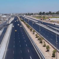 للبيع ثلاث دوانم وربع على الشارع العام مباشرة تجاري بغداد - كاظمية تاج...