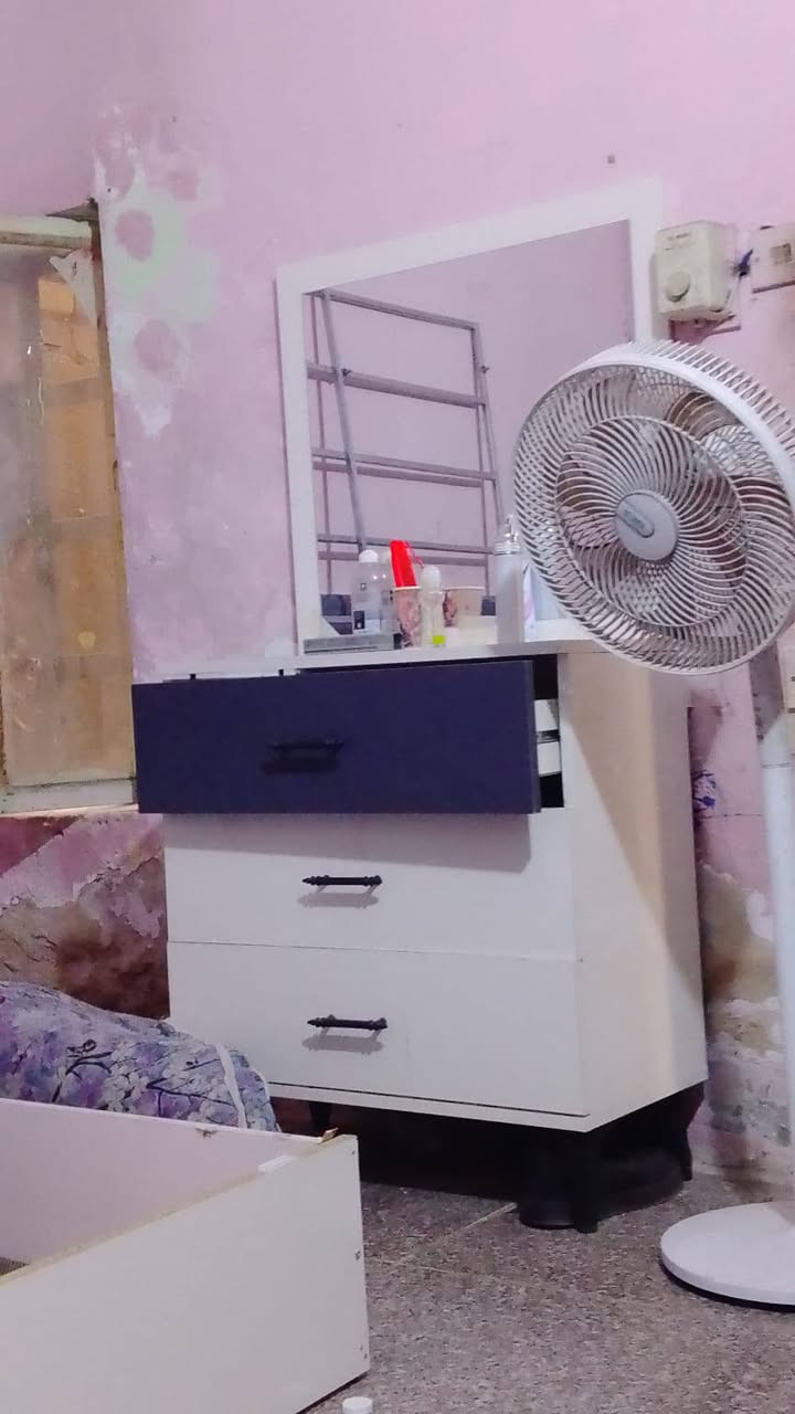 سلام عليكم غرفه تركيه ضرر بيه فطر بل كاعده مال كنتور 
ستعمال شهر 
نضيفه حيل سعره 275 مكني بغداد البياع ***********

