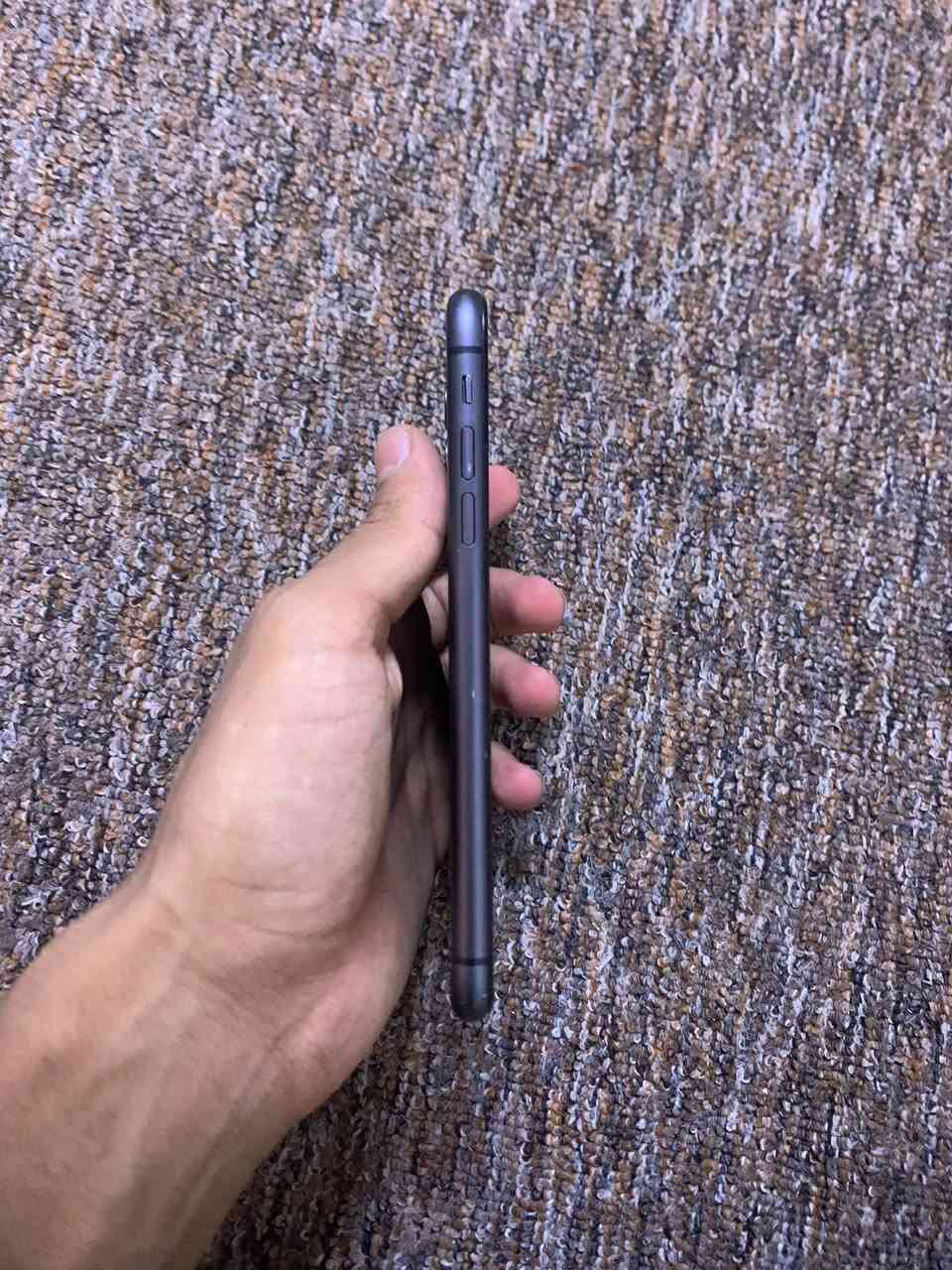 للبيع ايفون 11 عادي 

مبدل شاشه وبطاريه اصليات 
بطاريه 100
ذاكره 64 
سعرو 185 وبي مجال بسيط
مكاني موصل ايسر
واتساب واتصال ***********
