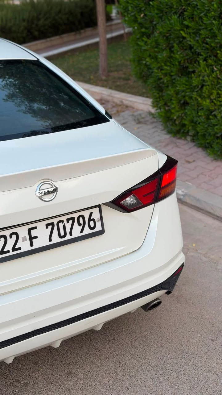 نيسان التيما 2020
مواصفات SR
رقم أربيل هزة وسنوية جديدة
ماشية  ٨٨  الف

بصمة تشغيل
وتشغيل عن بعد وبصمة ابواب
تحذير الاصطدام الأمامي  
رادار جانبي 
نقاط عمياء
تحديد مسار
مثبت سرعة
كشنات كهرباء + كشنات جلد 
توقف ذاتي امامي + خلفي  
شاشه كبيرة
كاميرا 
كار بلي + نظام الاندرويد + منفذ USB شحن + Type_C 
تحكم ستيرن
ويالة SR الشكل الجديد

صور الحادث والسونار موجود بالمنشور 
جاملغ خلفي مع الصندوق صبغ بدون ايرباك

سيارة موجودة بديالى / خانقين
سعرهه 135 ..
***********
