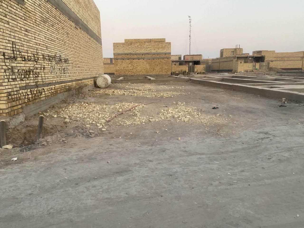 قطعه للبيع زراعي في الشموع رابع قطعه عن الطابو مساحة 220 متر مدفونه ومحدوله جاهز مكان مميزه

للأستفسار ***********

نستقبل عروض البيع والشراء
