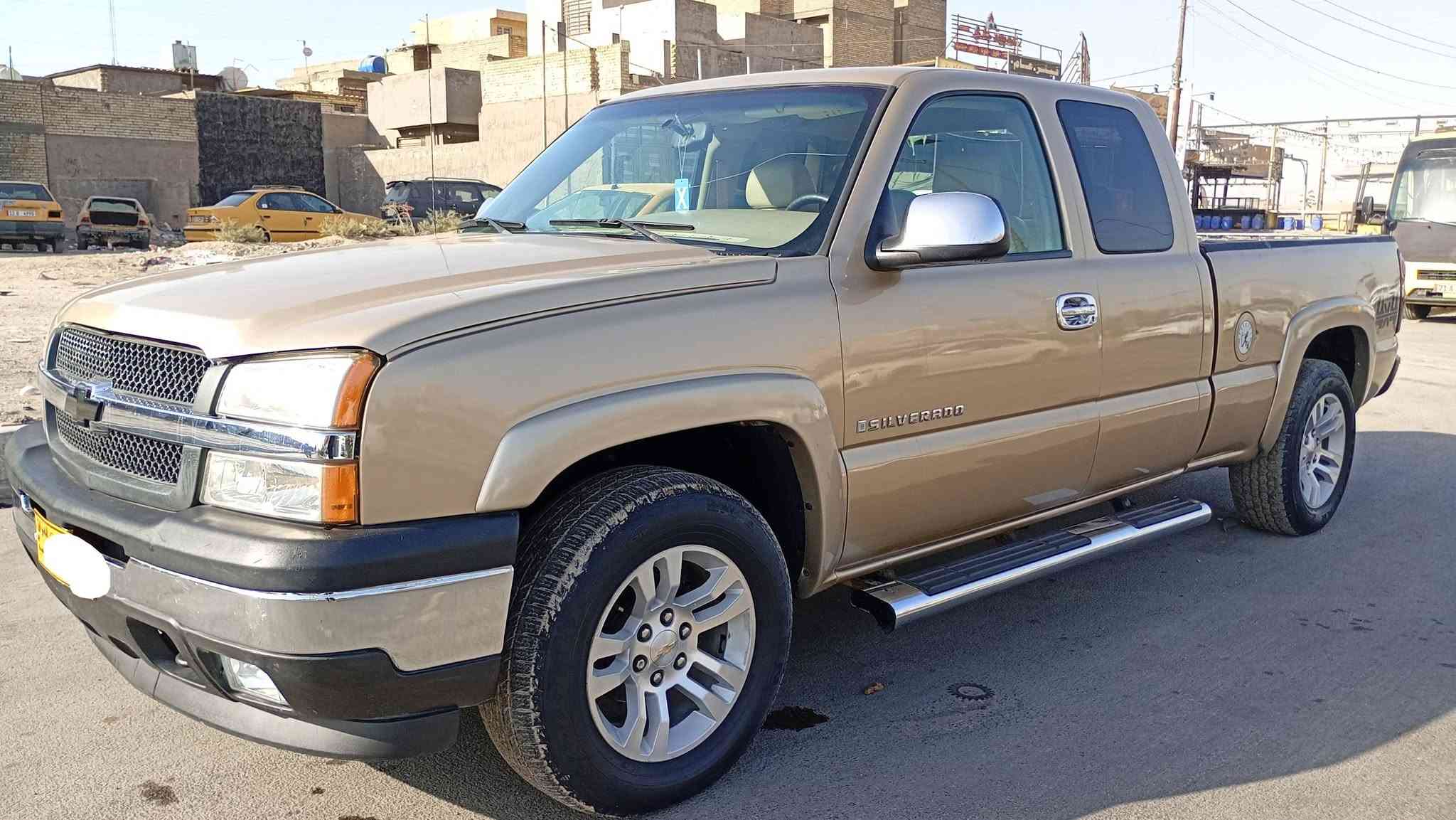 سلام عليكم سلفرادو موديل 2005 بدي قصير رقم القادسيه ميت راعيهه ابيع واقع حال اكفلهه سرقه وعشاير رقم مميز ارقام وسنويه اصليات ماعليهه حجز سيارة جديدة مابيهه اي نقص تبريد كير مكينه صدر امامي وخلفي كهربائيات كلهن مكفولات ويل وتخم تاير حجم 18 سياره كارتون اربعه راكب سعرهه 65 مكاني بغداد رقم الهاتف ***********
