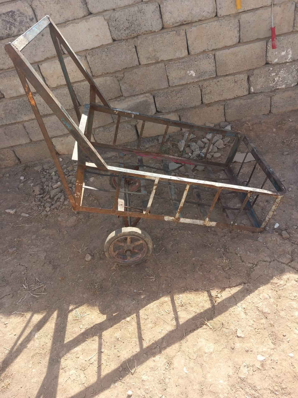 عربانه للبيع منطقة رجم حديد
السعر 50 الف الاتصال على الرقم ***********
