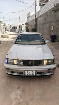 رقم بصرة • ١٩٩٣ • دواخل نضيفة