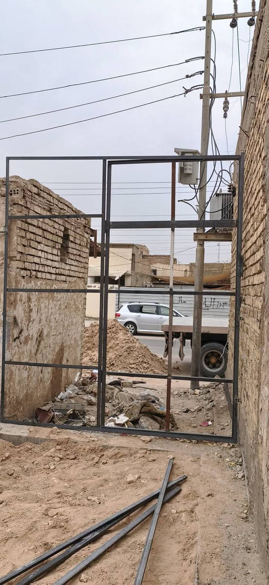 باب • للبيع