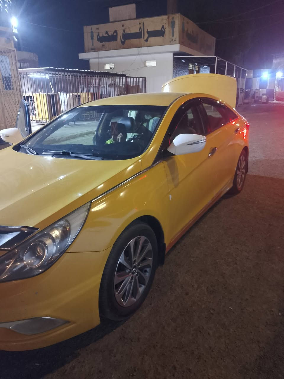 السلام عليكم  للبيع سوناتا خليجي مكينة دوش 2400 رقم بغداد  ضررها جاملق الايمن ومعدل ع بارد فقط 
***********
