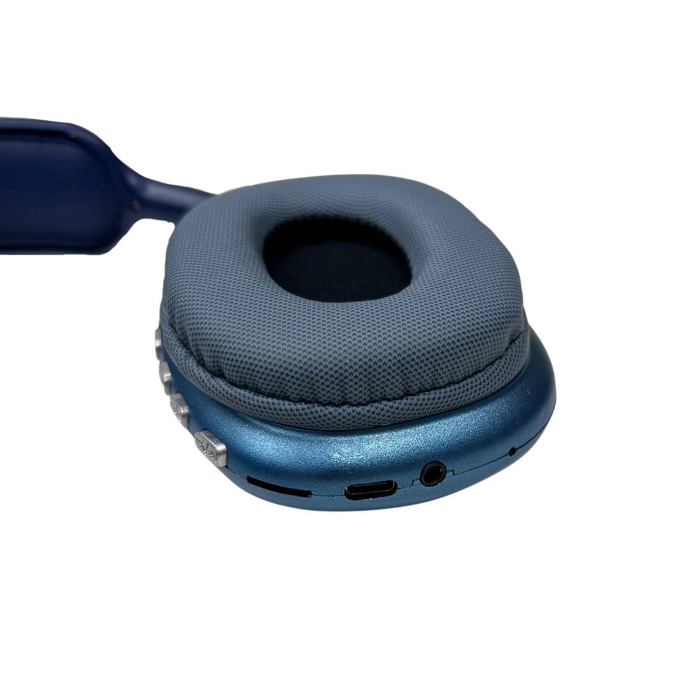 سماعة Oraimo I12 اللاسلكية – Pure Bass Wireless

استمتع بصوت نقي ومتوازن مع سماعة Oraimo I12 اللاسلكية المصممة للاستماع اليومي براحة وثبات.

• اتصال لاسلكي عبر Bluetooth ومتوافقة مع أغلب الأجهزة

• تقنية Pure Bass لصوت واضح ومتوازن

• تشغيل يصل إلى 6 ساعات متواصلة

• وسائد أذن قابلة للدوران لراحة أفضل أثناء الاستخدام

• تدعم Siri وGoogle Voice Assistant

• مزودة بسماعات HiFi ديناميكية بحجم 50mm

• الماركة: Oraimo
• الموديل: I12
• النوع: سماعة رأس لاسلكية
• الاتصال: Bluetooth
• وقت التشغيل: حتى 6 ساعات
• حجم السماعة: 50mm HiFi Dynamic Coil Speaker
• دعم ترميز الصوت: AAC / SBC

محتويات العلبة:
• سماعة لاسلكية
• كيبل شحن USB
• دليل المستخدم
