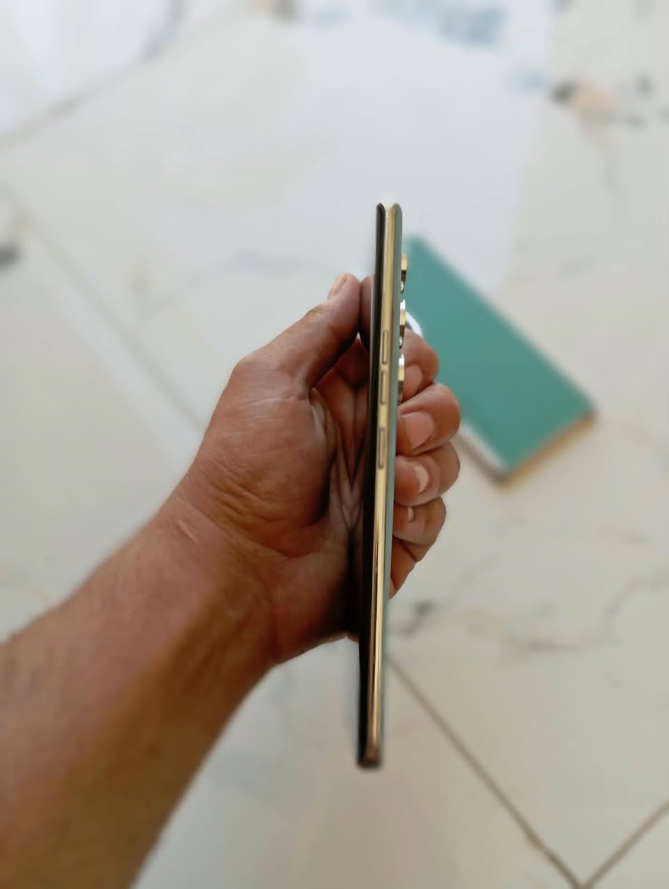 TECNO CAMON 40 Pro 5G
جهاز بحالة الوكالة داخل الضمان  
شاشة 144هيرتز 
معالج 7200
ذكراه 256 عشوائية 12+12
بوبجي 90 فريم 
مدعوم بالذكاء الاصطناعي 
سعر 350 وبي مجال أو مراوس بهونر x9c
عنوان بابل الهاشمية 
رقم ***********

