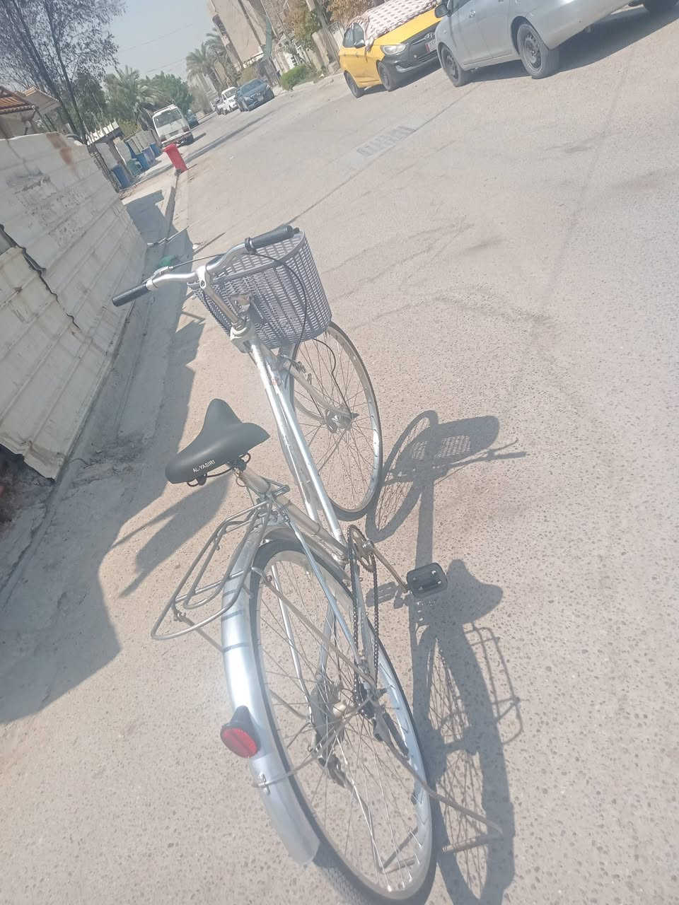 سلام عليكم باسكل بناتي باسكل حلو تخم تايرات جدد خط الاحمر باسكل بعده جديد كلشي شغال بي بريكات امامي وخلفي وسعر 80 وبيه مجال حك جيه المكان بغداد حي الاعلام قرب تقاطع درويش رقمي *********** واتساب فقط
